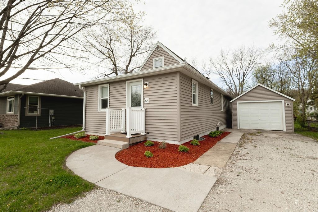 Photo of 615 Union Street NE, Chatfield, MN 55923 (MLS # 7057030)