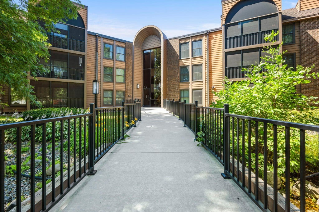 Photo of 9600 Portland Avenue S #222, Bloomington, MN 55420 (MLS # 7161466)