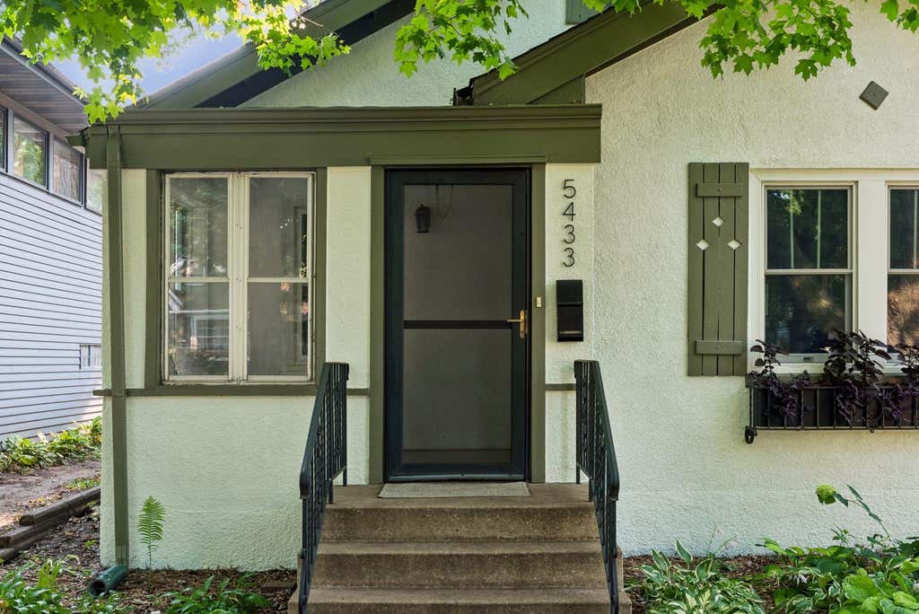 Photo of 5433 Bryant Avenue S, Minneapolis, MN 55419 (MLS # 7117197)