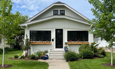 1691 Hartford Avenue Saint Paul MN 55116