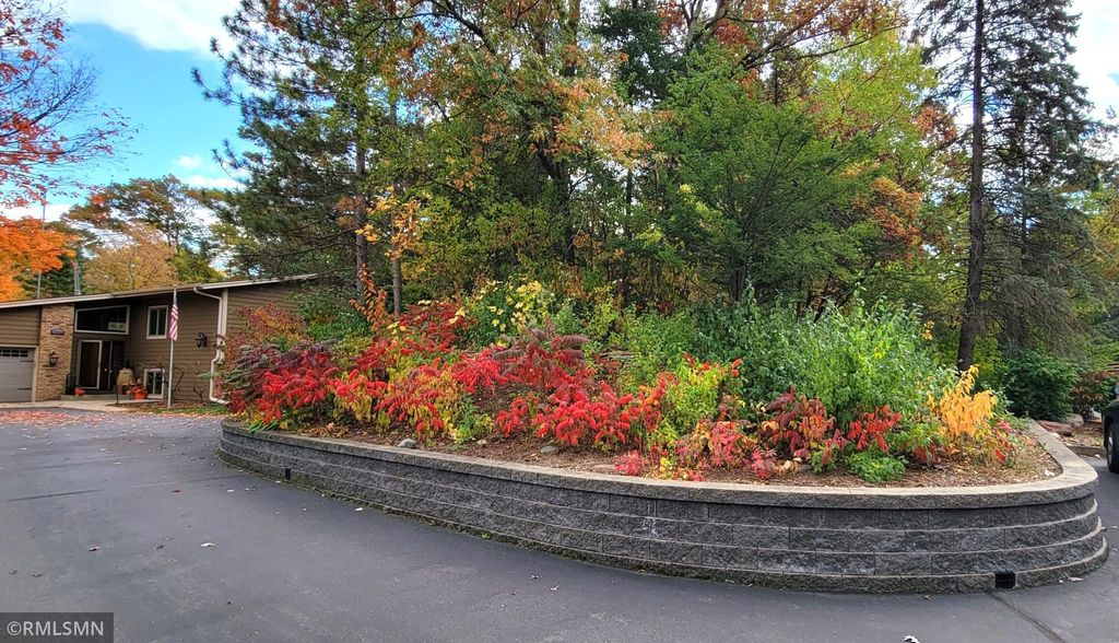 Photo of 17850 Iten Court S, Lakeville, MN 55044 (MLS # 7012719)