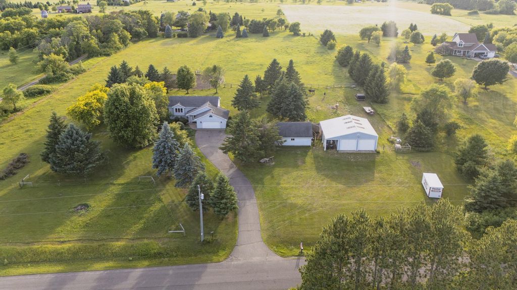 Photo of 2008 100th Street, Somerset, WI 54025 (MLS # 7099668)
