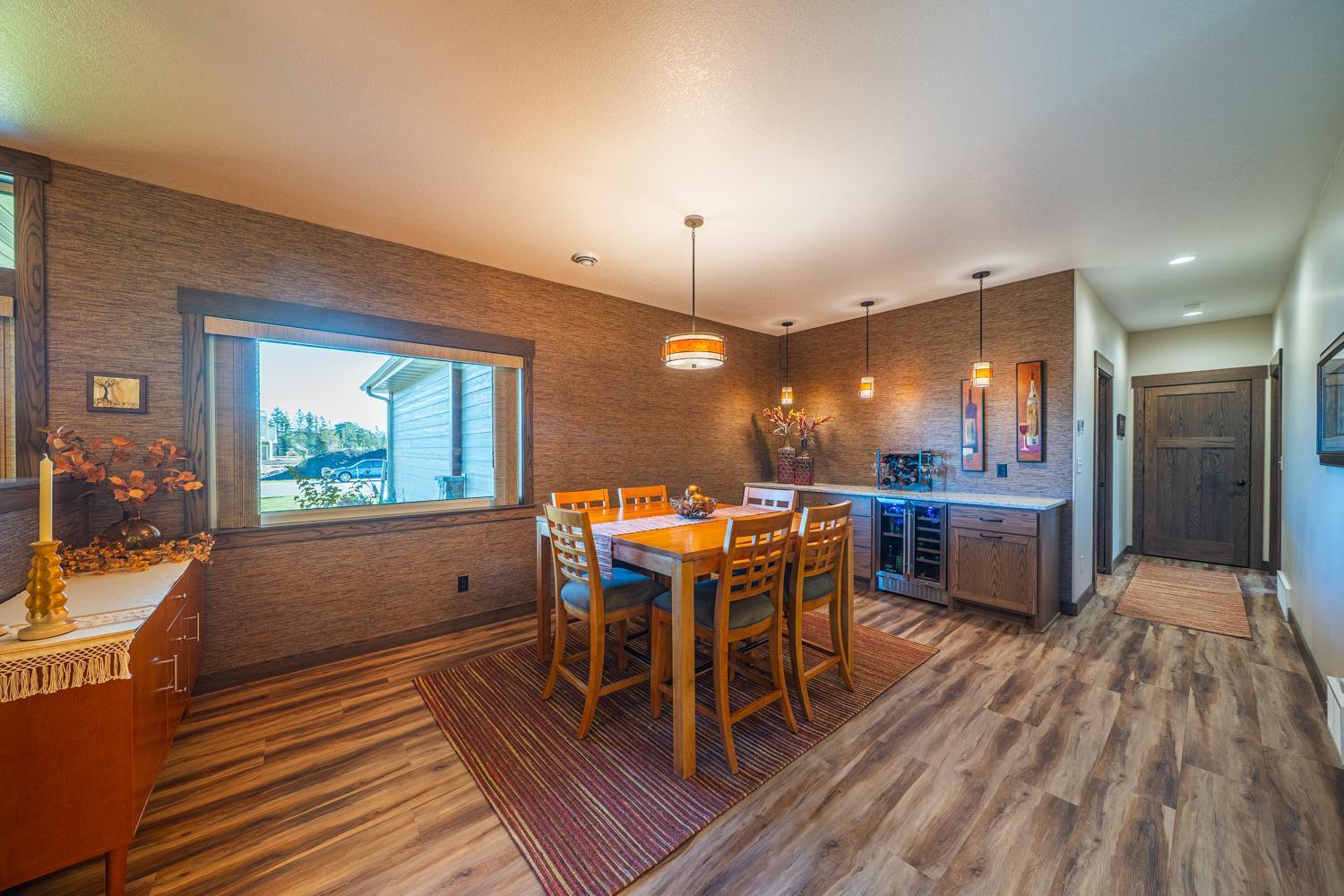 626 Lake Forest Circle