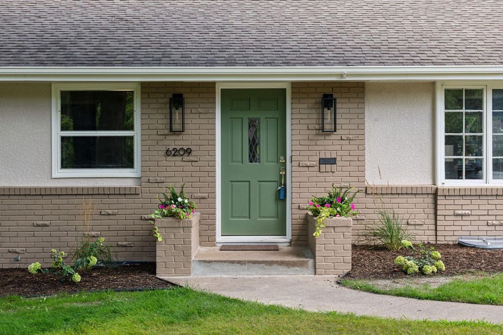 Photo of 6209 Halifax Avenue S, Edina, MN 55424 (MLS # 7007093)