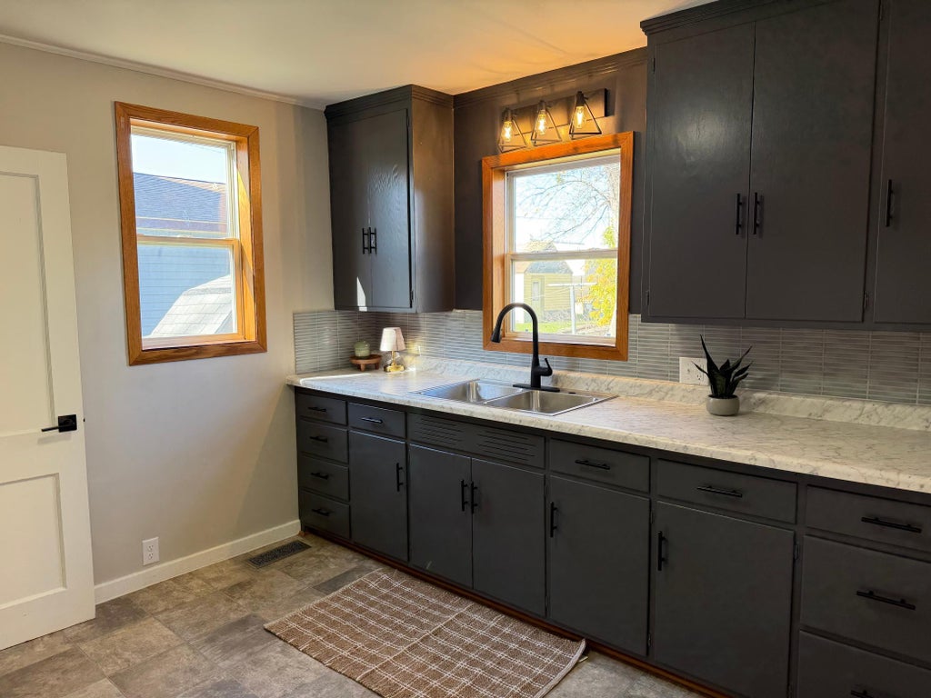Photo of 9 E 3rd Street, Morris, MN 56267 (MLS # 7161885)