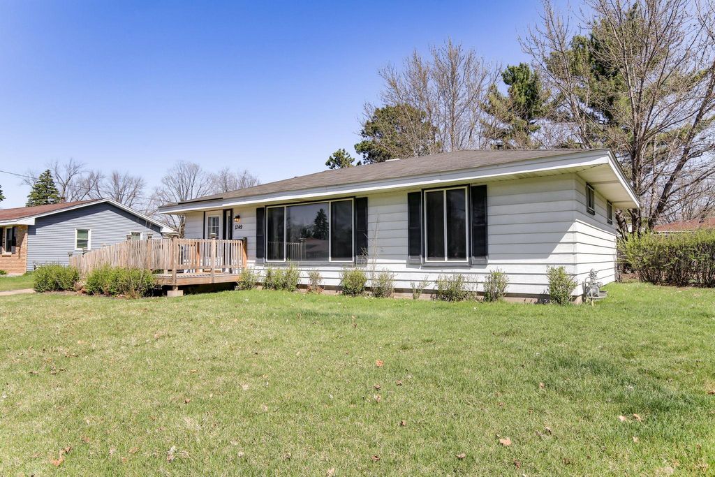 Photo of 1249 Gary Drive, Saint Paul Park, MN 55071 (MLS # 7057940)