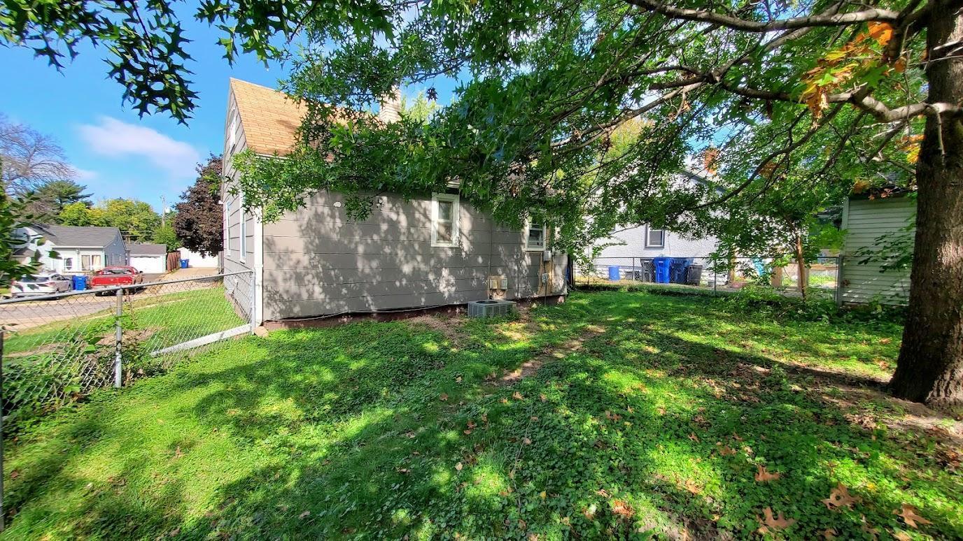 2002 Nortonia Avenue