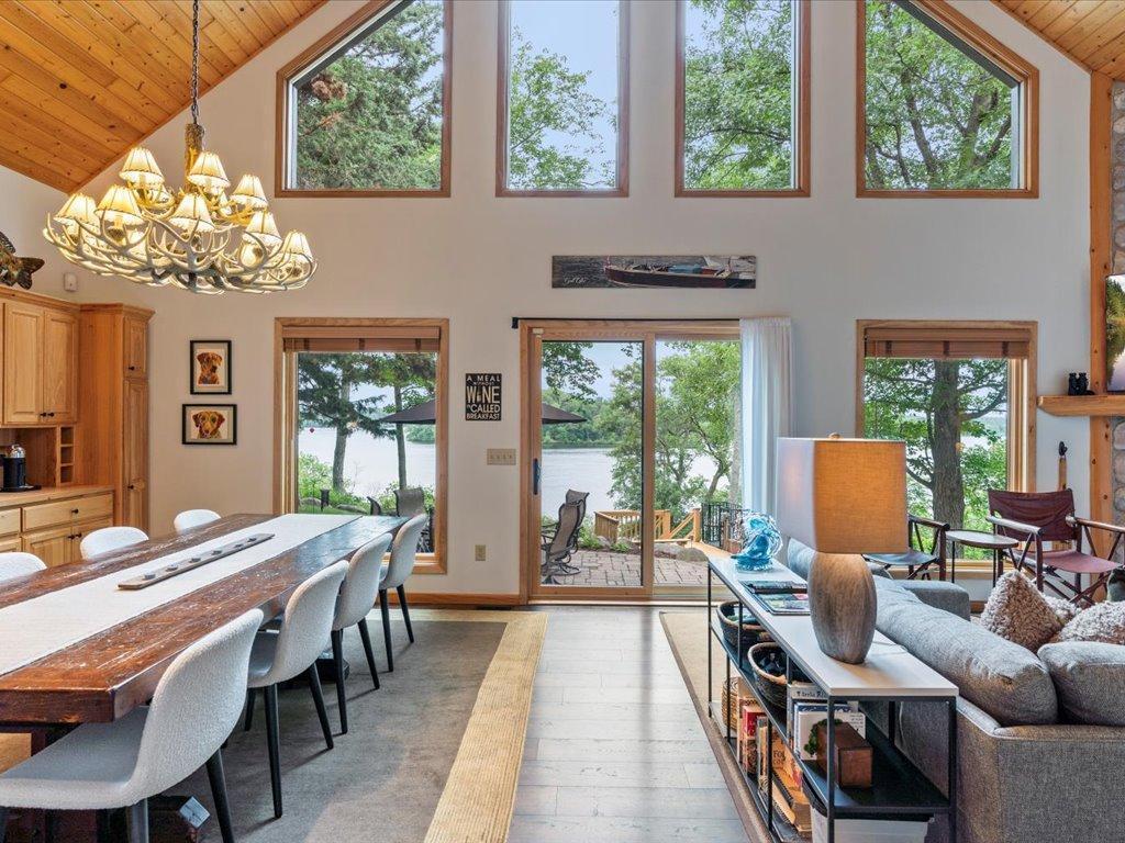 10960 Pine Beach Peninsula Road