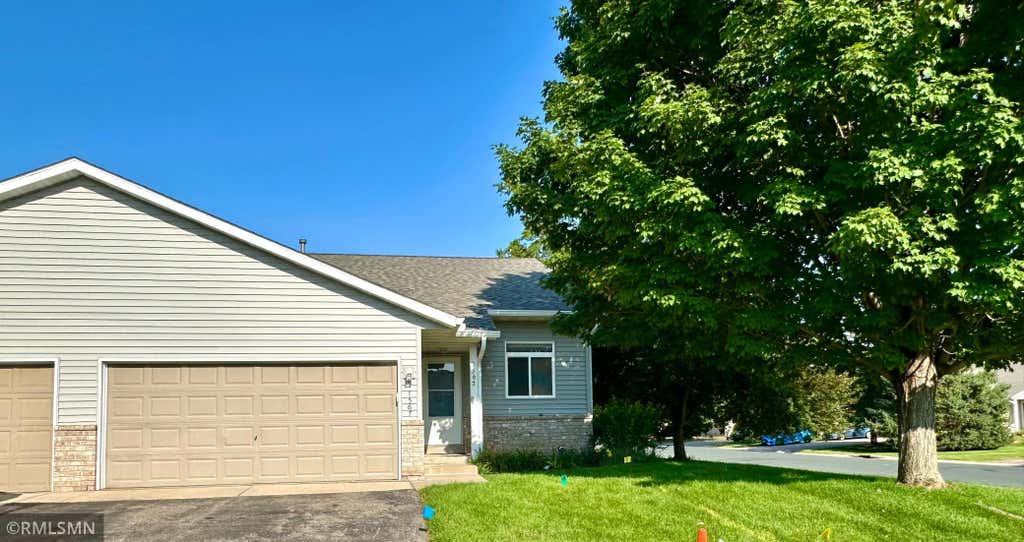 Photo of 1567 Dublin Court, Shakopee, MN 55379 (MLS # 7124330)