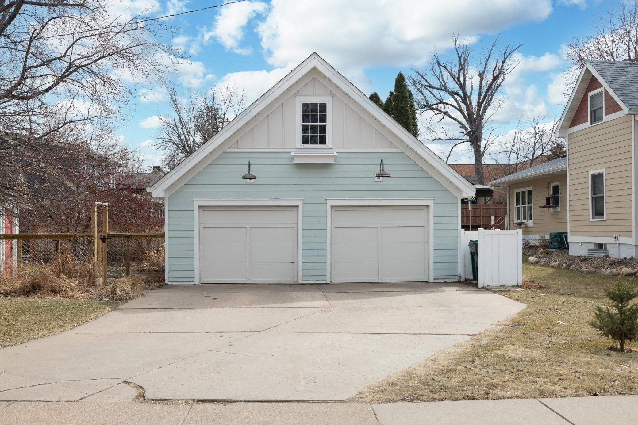 1233 5th Street