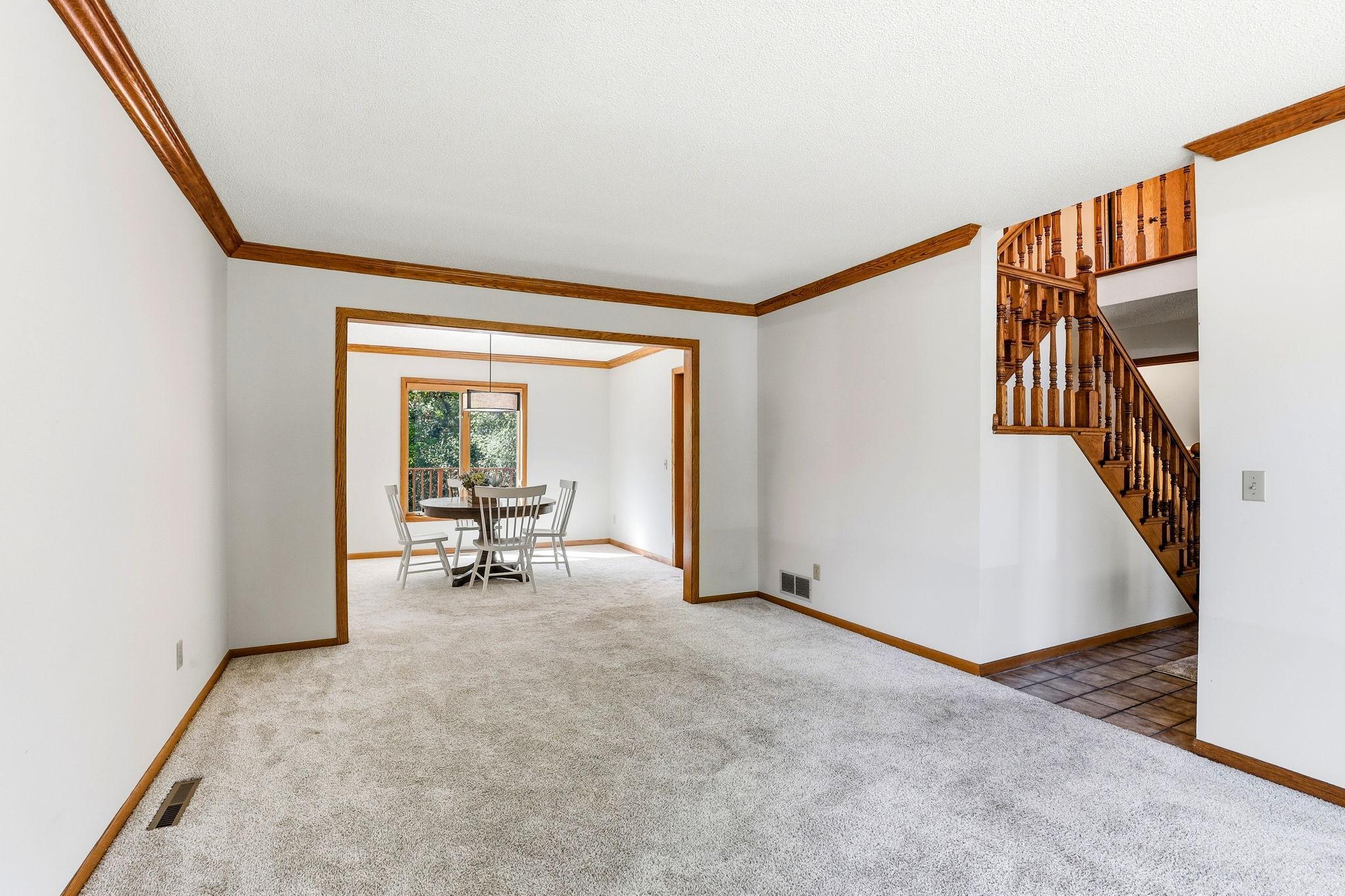 4690 Parkridge Drive