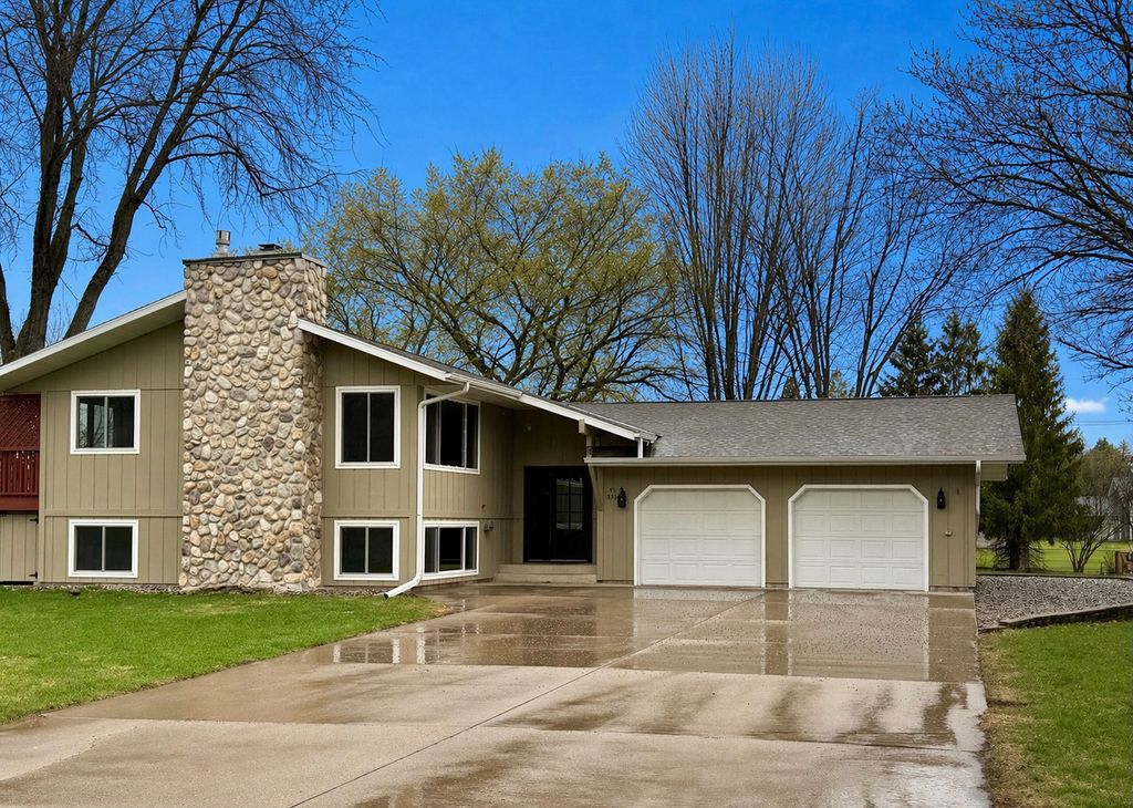 Photo of 3540 15th Avenue SE, Saint Cloud, MN 56304 (MLS # 7058434)