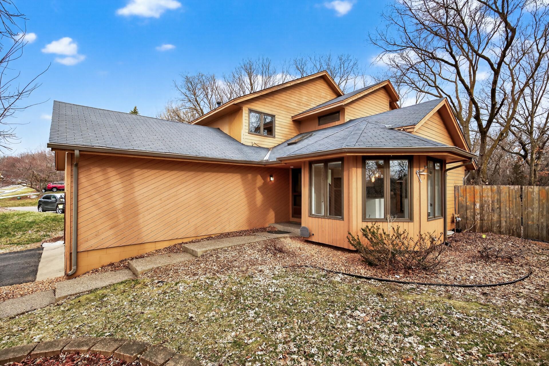 7625 W 138th Street W