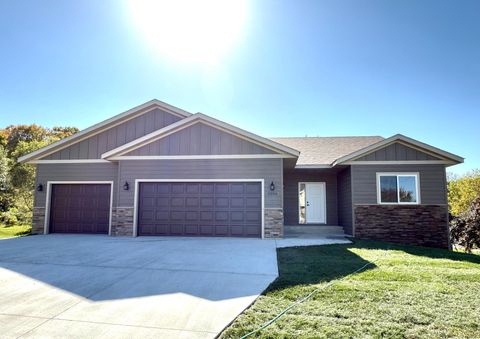 Photo of 2804 Oak Lawn Drive, Northfield, MN 55057 (MLS # 7020459)