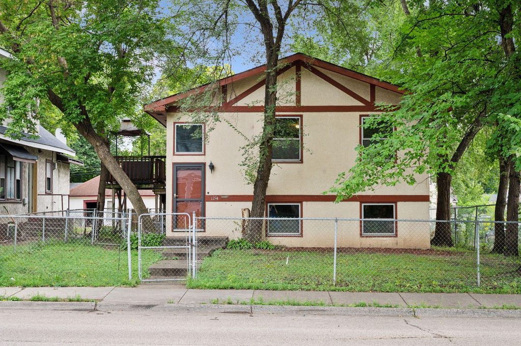 Photo of 1214 Penn Avenue N, Minneapolis, MN 55411 (MLS # 7017973)