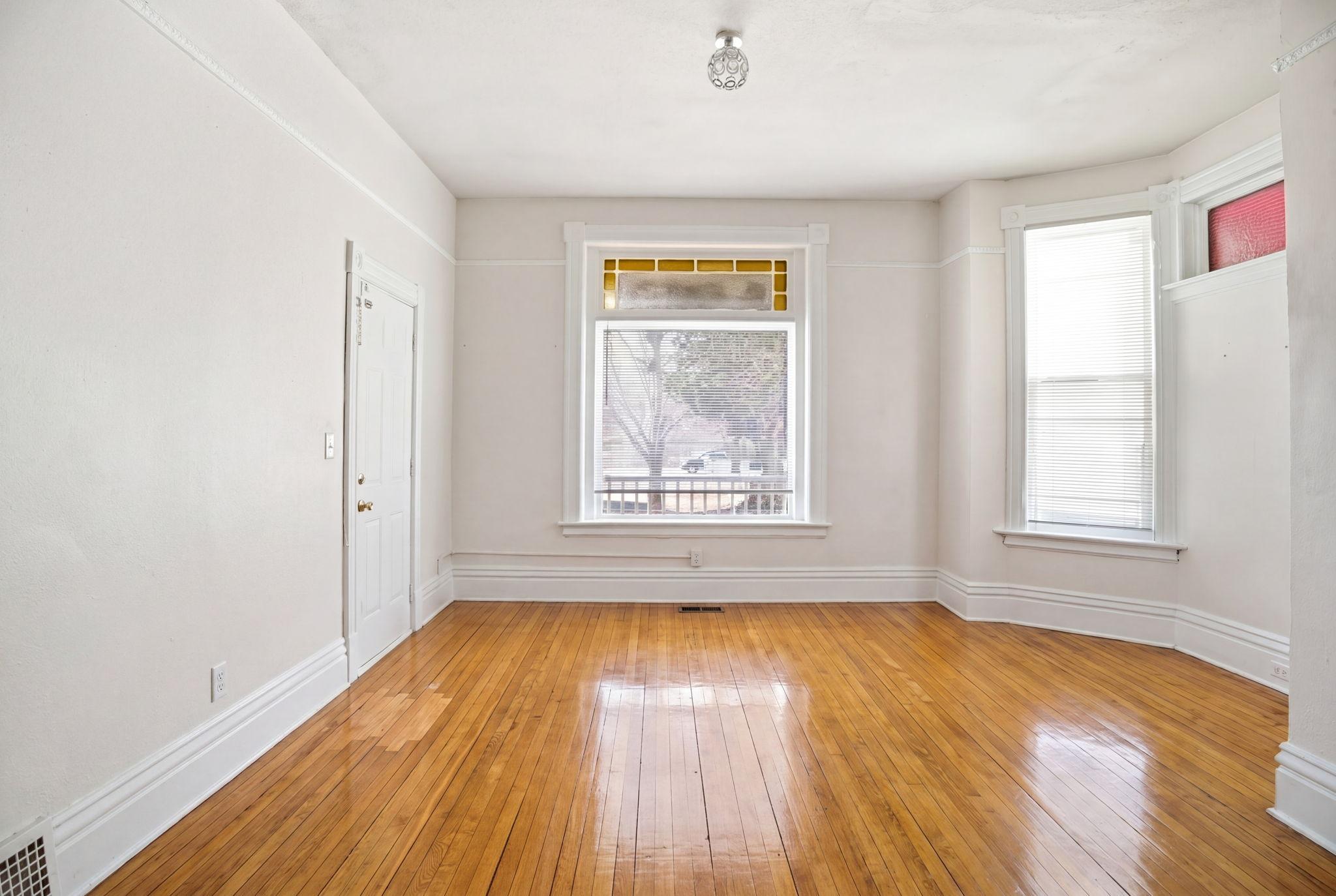 549 Selby Avenue