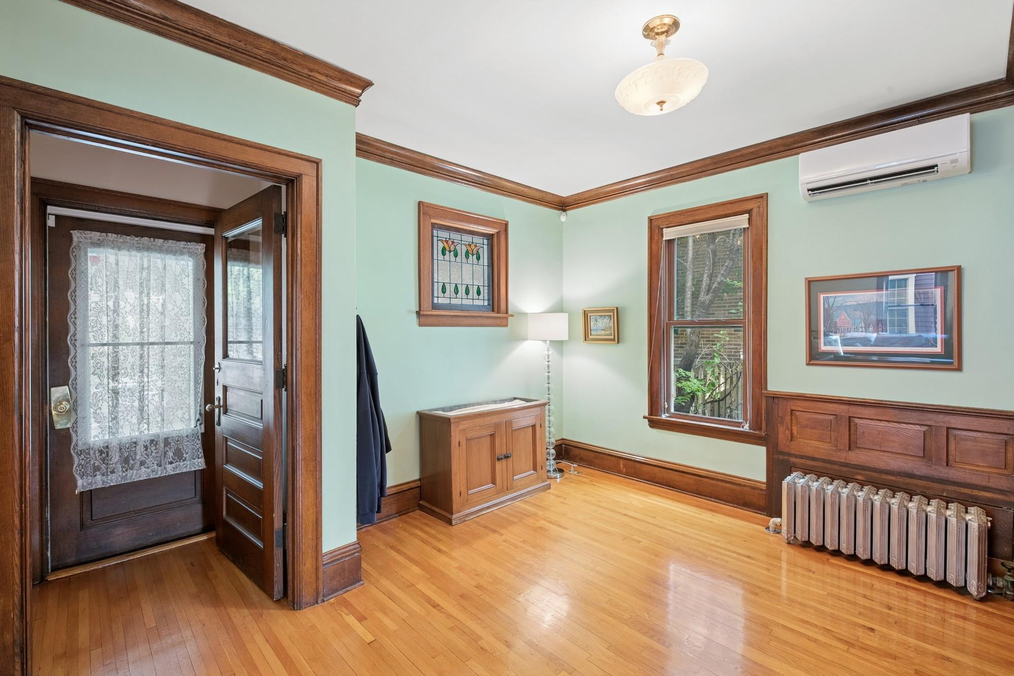 3129 Holmes Avenue S