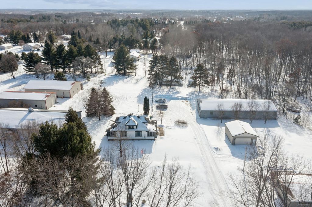 Photo of 4810 Lexington Avenue NE, Andover, MN 55304 (MLS # 7014997)