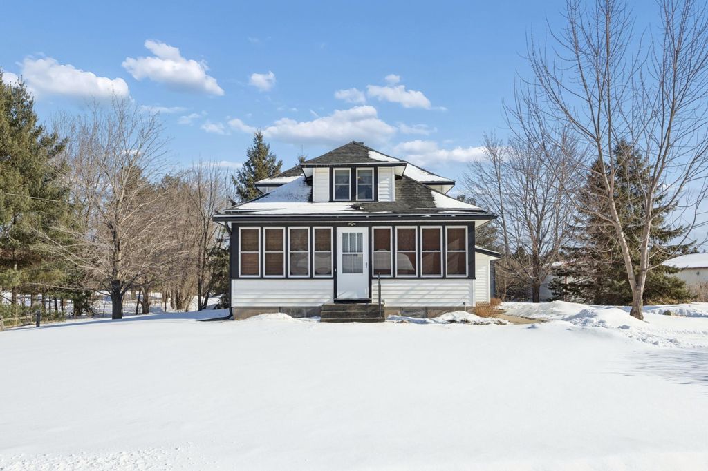Photo of 4810 Lexington Avenue NE, Andover, MN 55304 (MLS # 7014997)