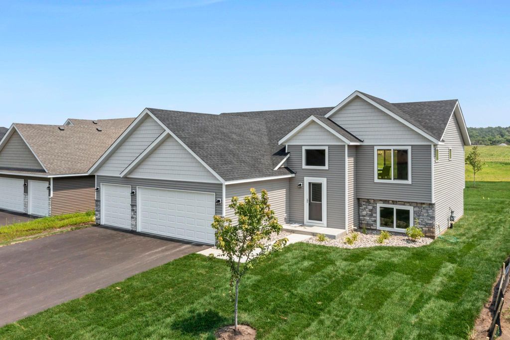 Photo of 605 Sienna Drive, Watertown, MN 55388 (MLS # 7006990)