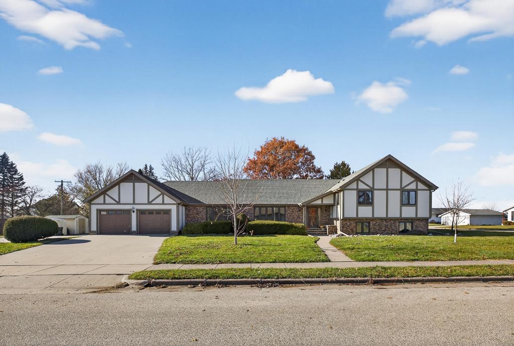 Photo of 75 Wilson Street, Lewiston, MN 55952 (MLS # 6821691)