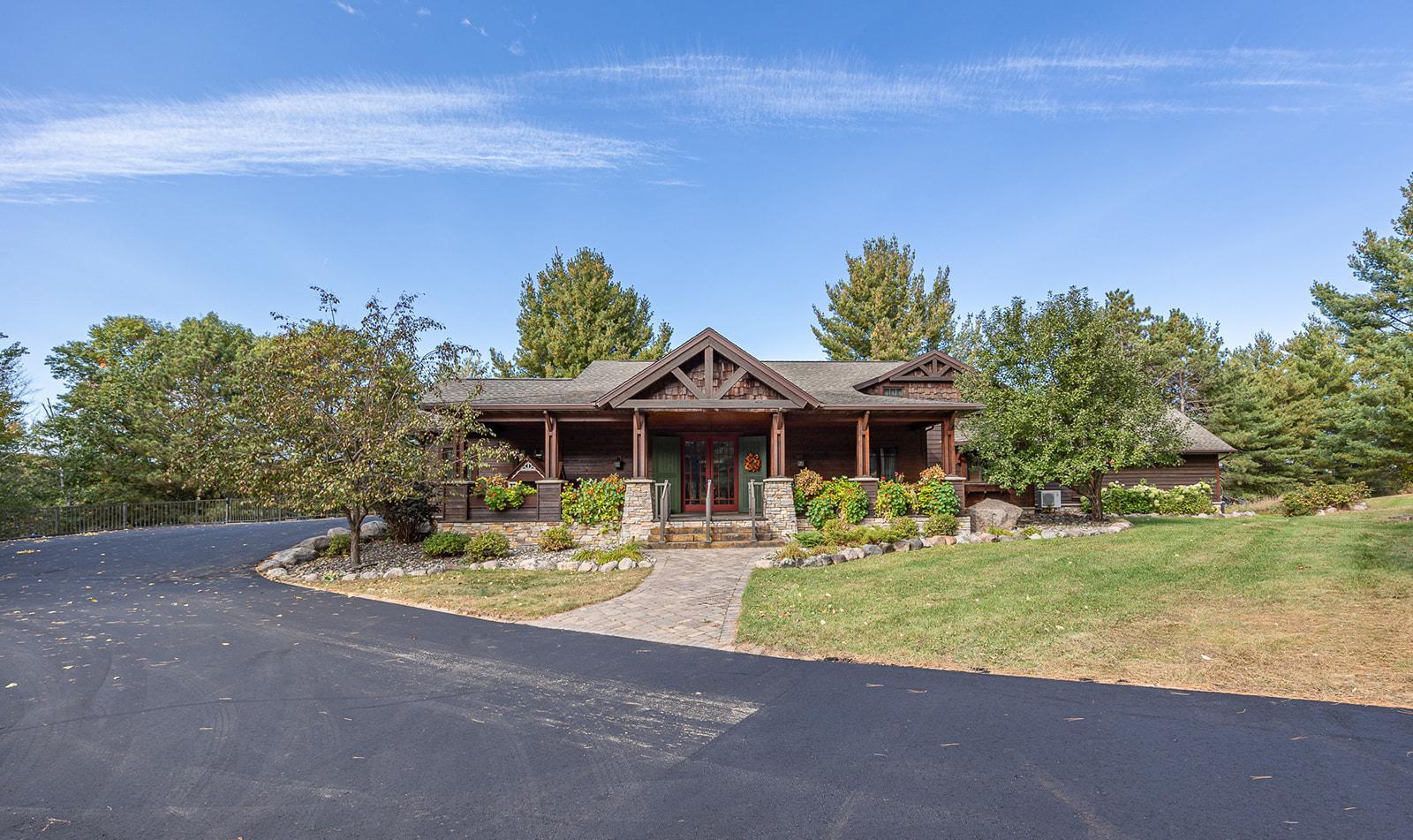 1116 Sand Lake Drive NW