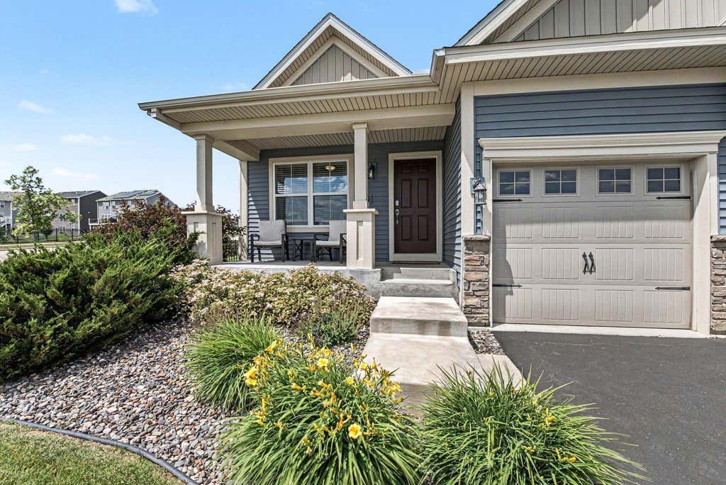 Photo of 1321 Chestnut Circle, Carver, MN 55315 (MLS # 7091059)