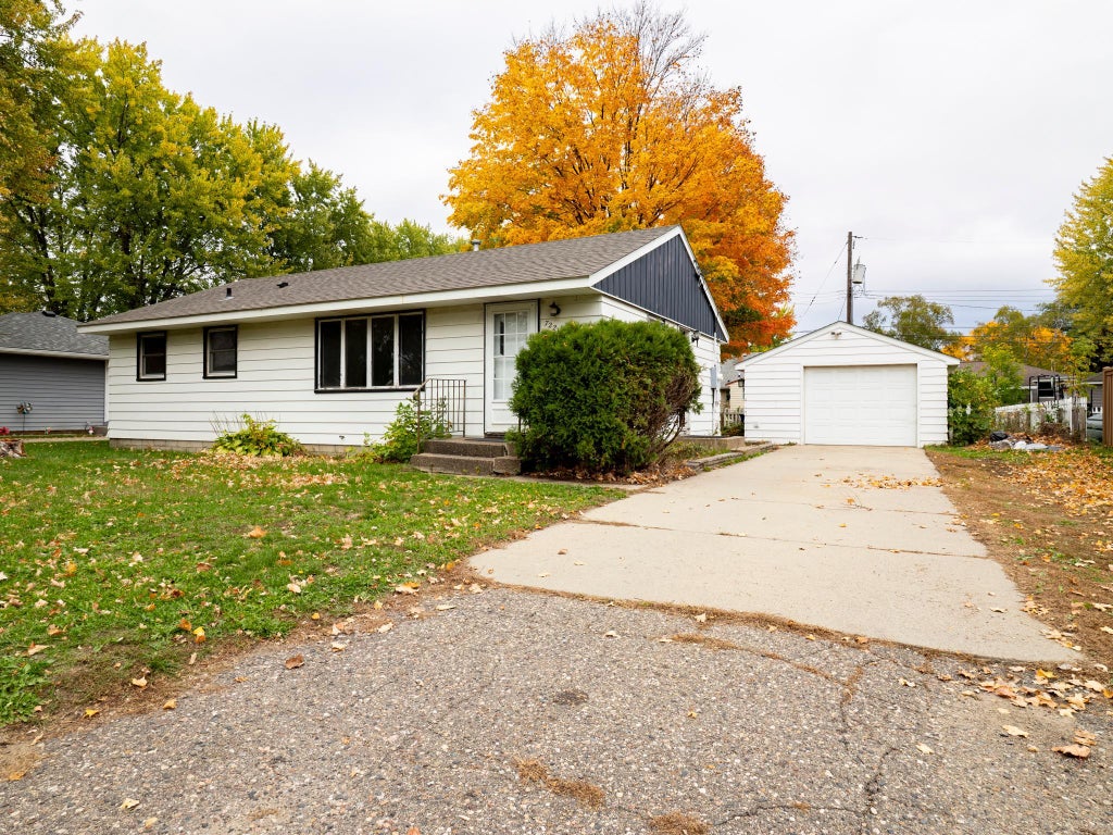 Photo of 722 25th Avenue N, Saint Cloud, MN 56303 (MLS # 7162714)