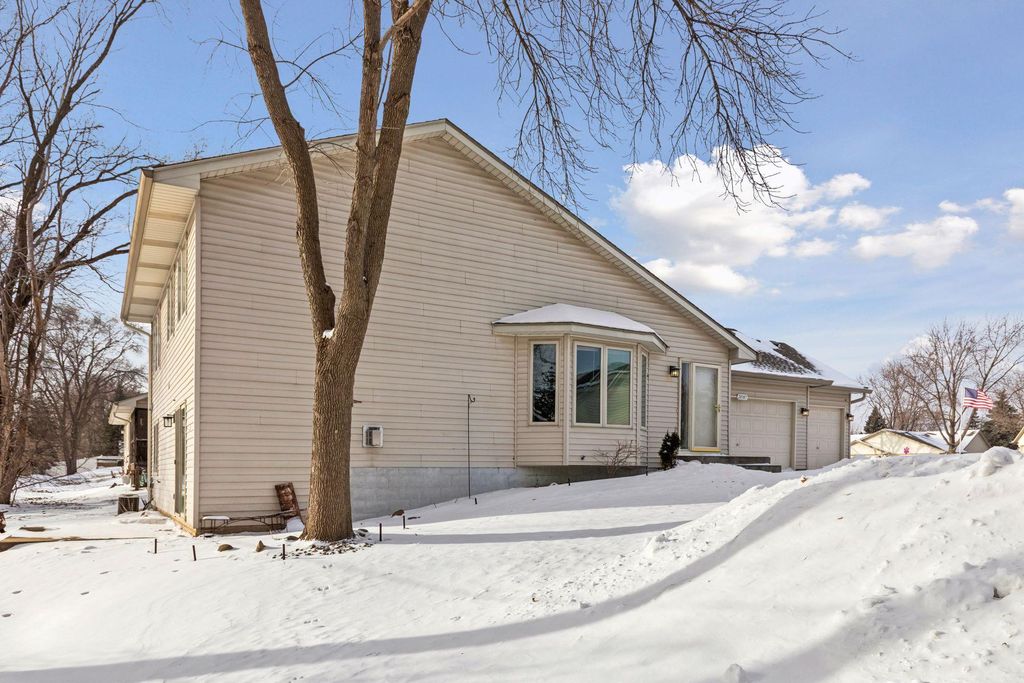 Photo of 20307 Hunter Court, Lakeville, MN 55044 (MLS # 7009493)