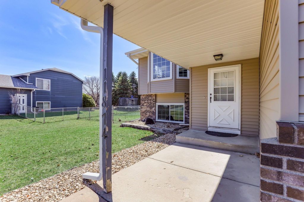 Photo of 11874 Jonquil Street NW, Coon Rapids, MN 55433 (MLS # 7047159)