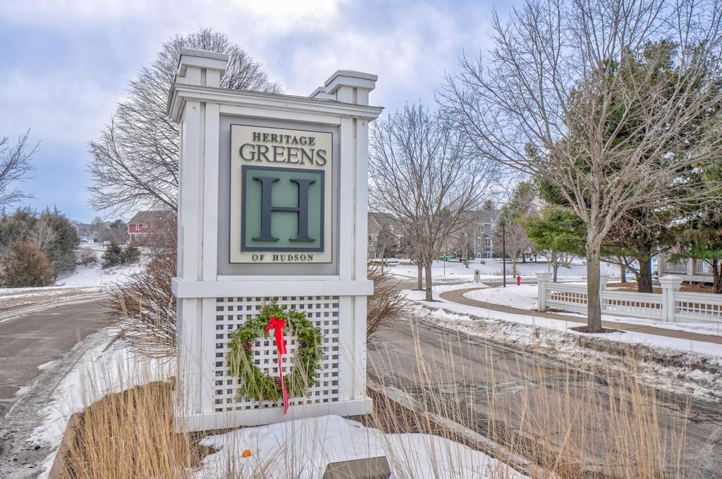 Photo of 28 Heritage Boulevard, Hudson, WI 54016 (MLS # 7019750)