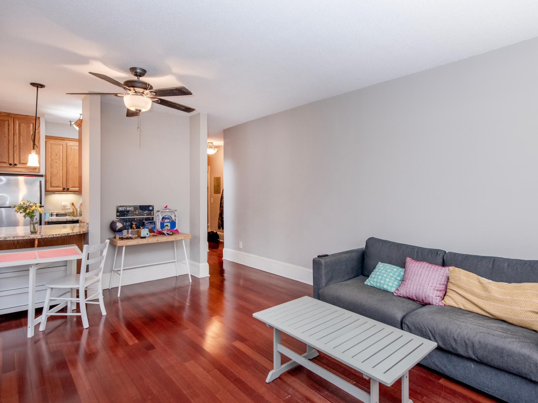 391 Laurel Avenue 102