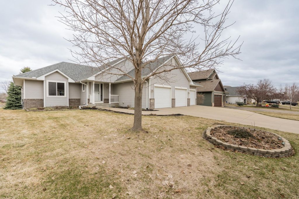 Photo of 508 Doherty Avenue SE, New Prague, MN 56071 (MLS # 7024484)