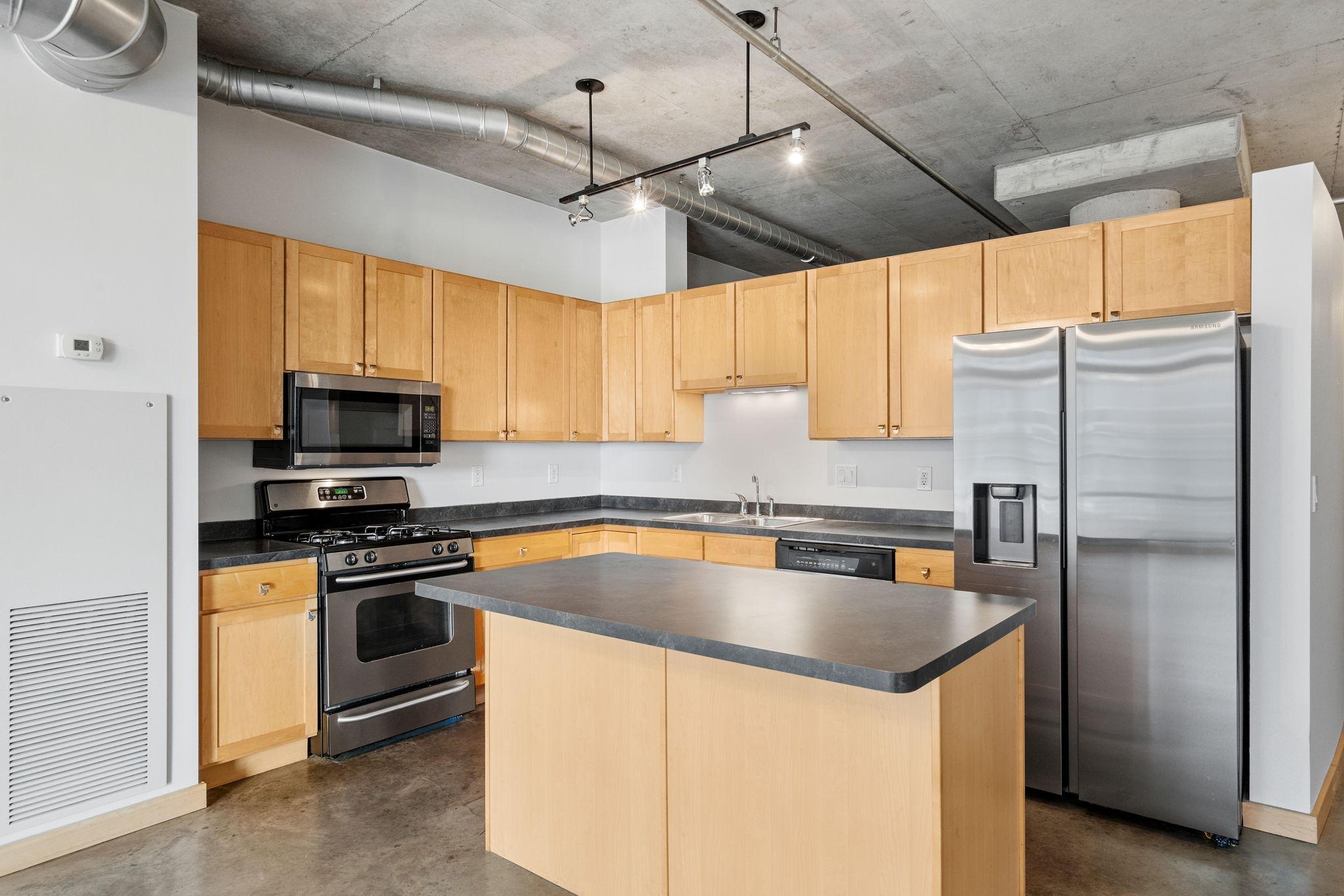 720 N 4th Street 405