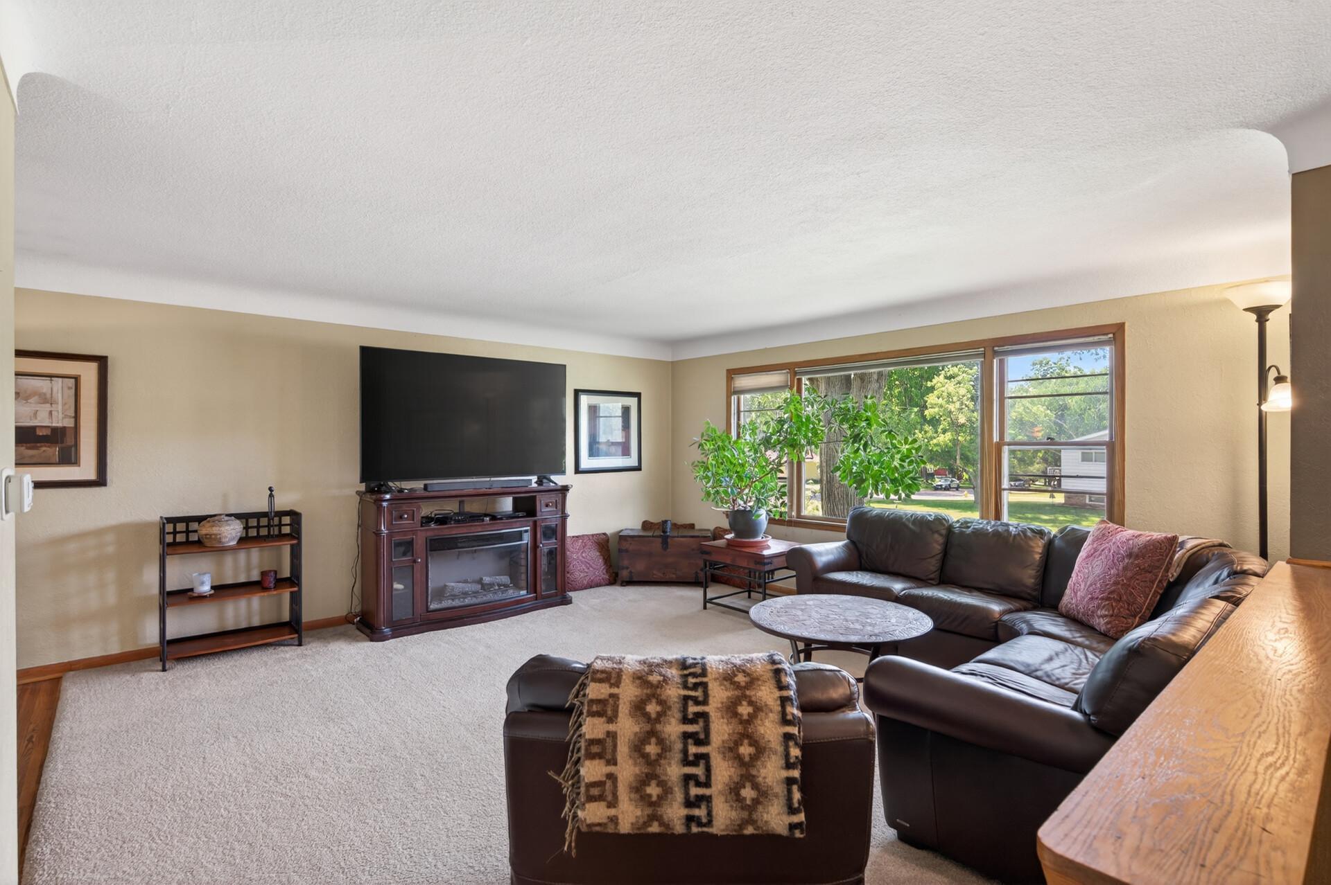 765 Rose Place