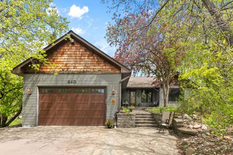 Photo of 840 Hallam Avenue N, Mahtomedi, MN 55115 (MLS # 7131445)