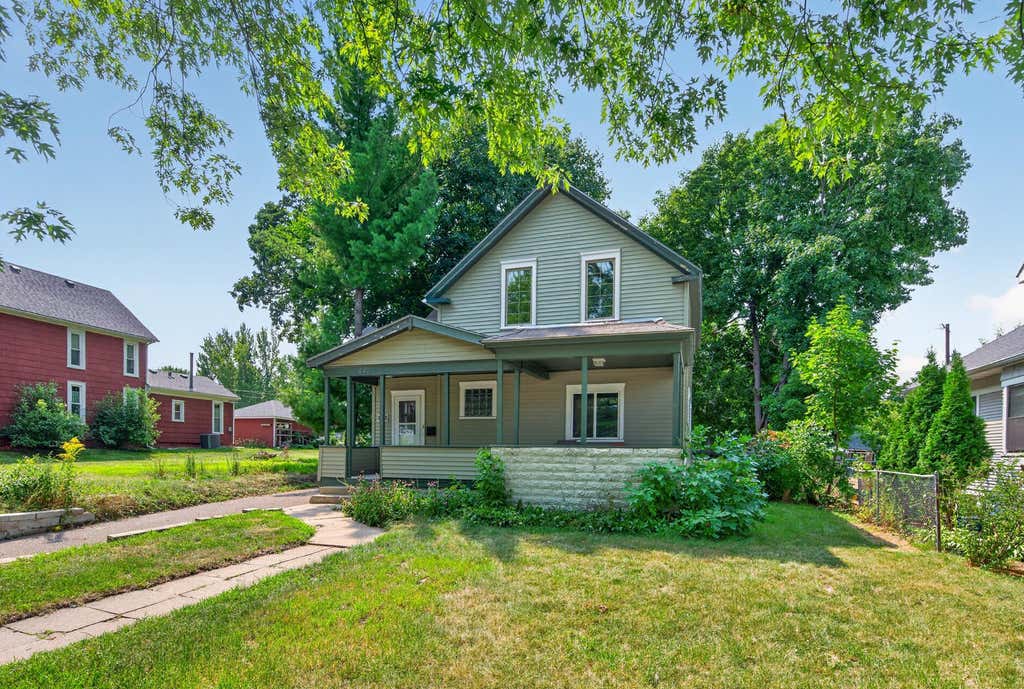 Photo of 663 Smith Avenue S, Saint Paul, MN 55107 (MLS # 7116441)