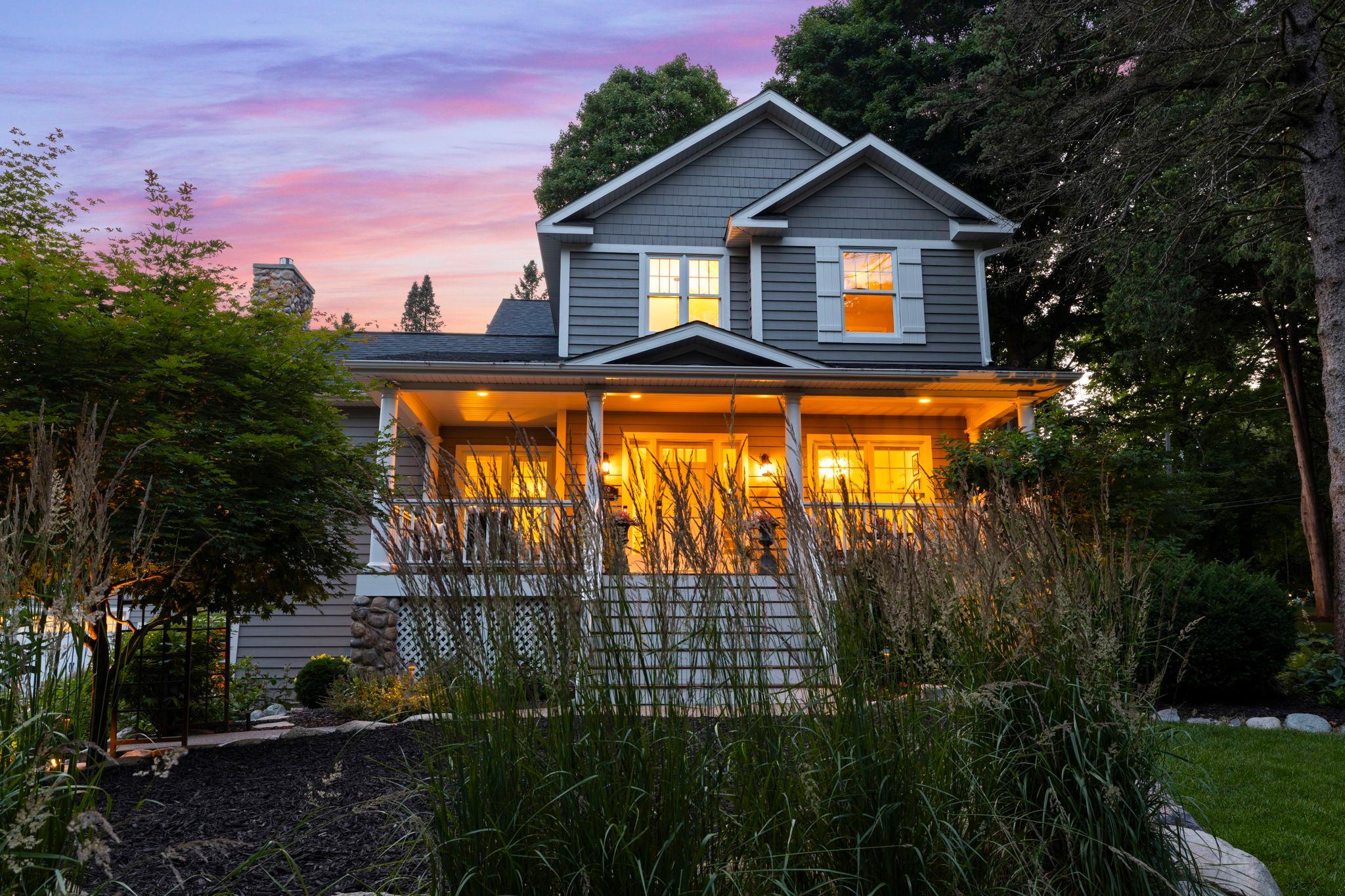 4940 Suburban Drive