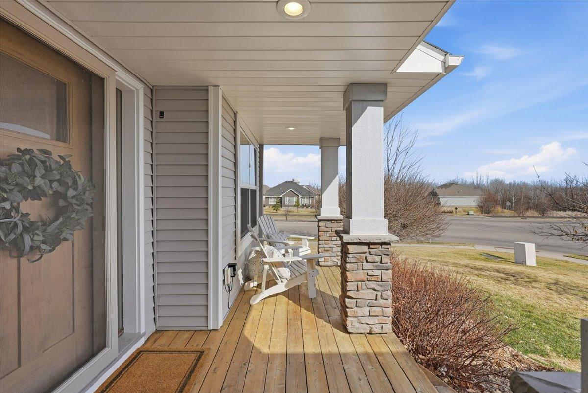 4798 Prairie Trail N