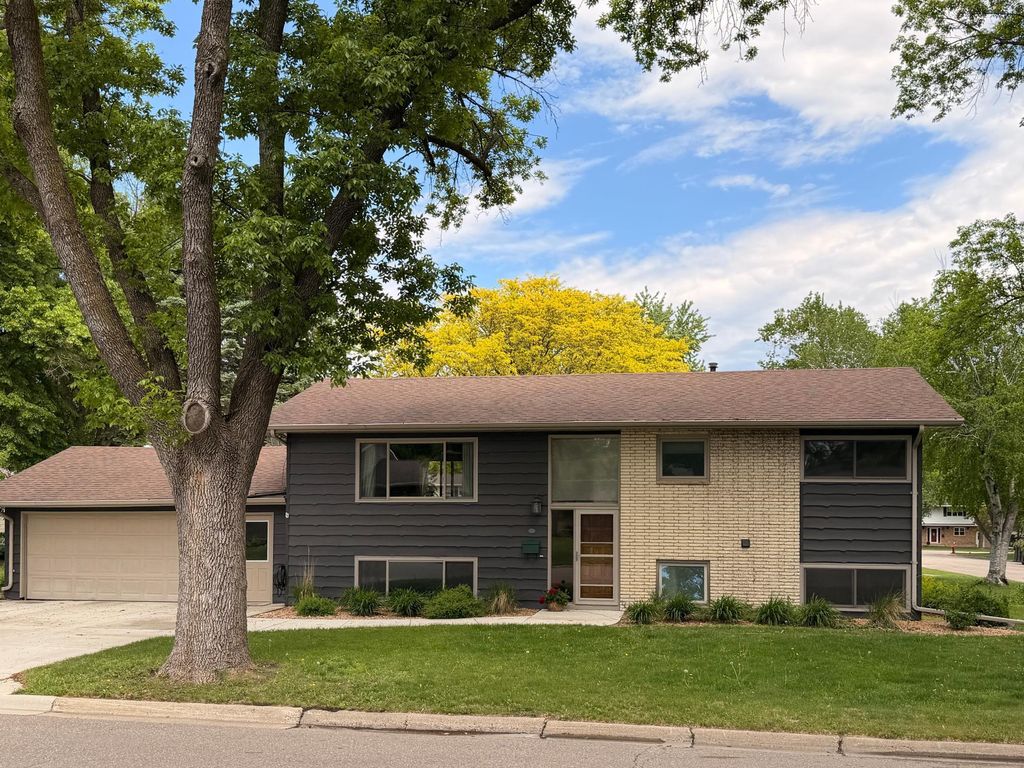 Photo of 503 Washington Avenue, Marshall, MN 56258 (MLS # 7081512)