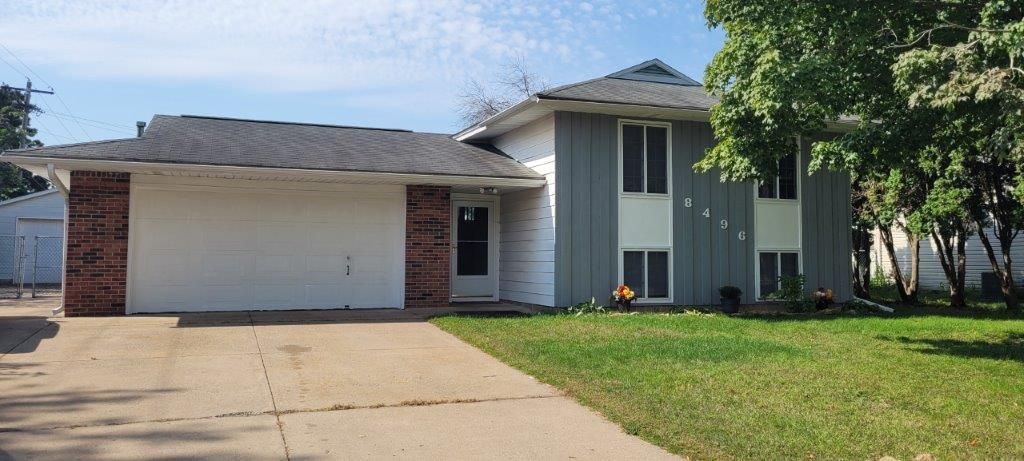 Photo of 8496 Harkness Road S, Cottage Grove, MN 55016 (MLS # 7083711)