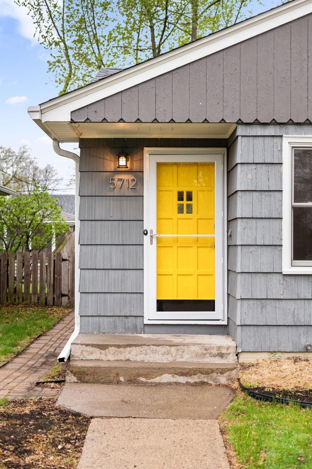 Photo of 5712 Knox Avenue S, Minneapolis, MN 55419 (MLS # 7036598)