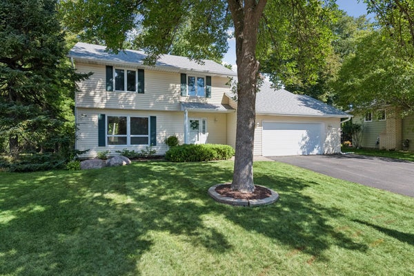 7840 W 100TH ST, MINNEAPOLIS, MN 55438 - Image 4fd7496beb7fb27d8d4eeccc7f3353db/3162420385