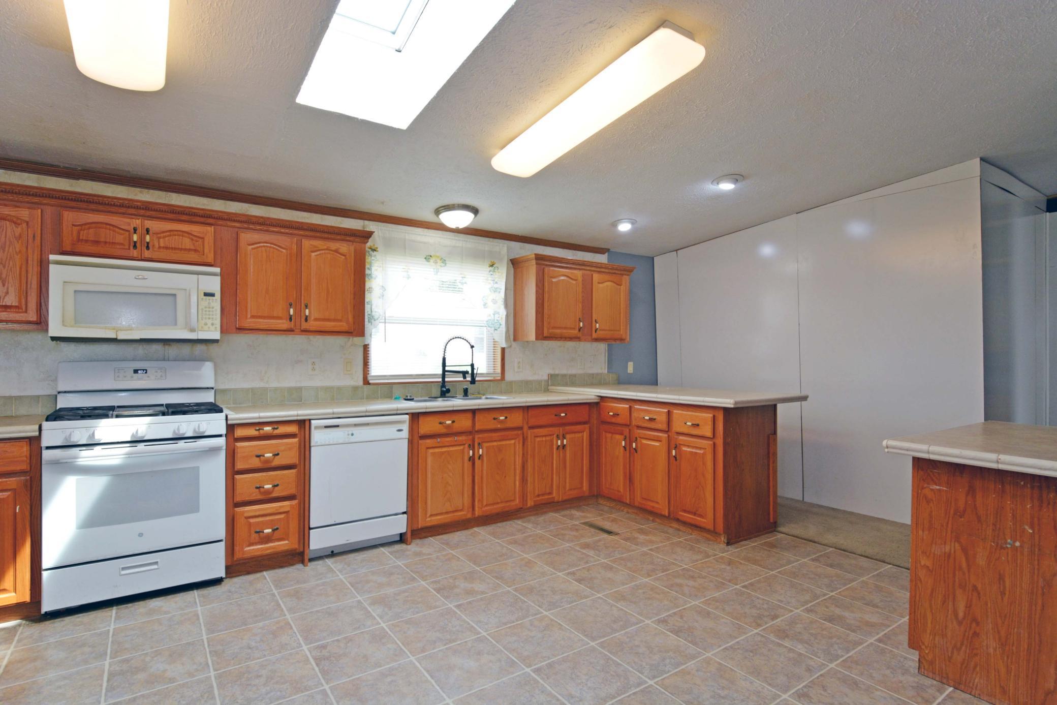 1367 Birchview Drive