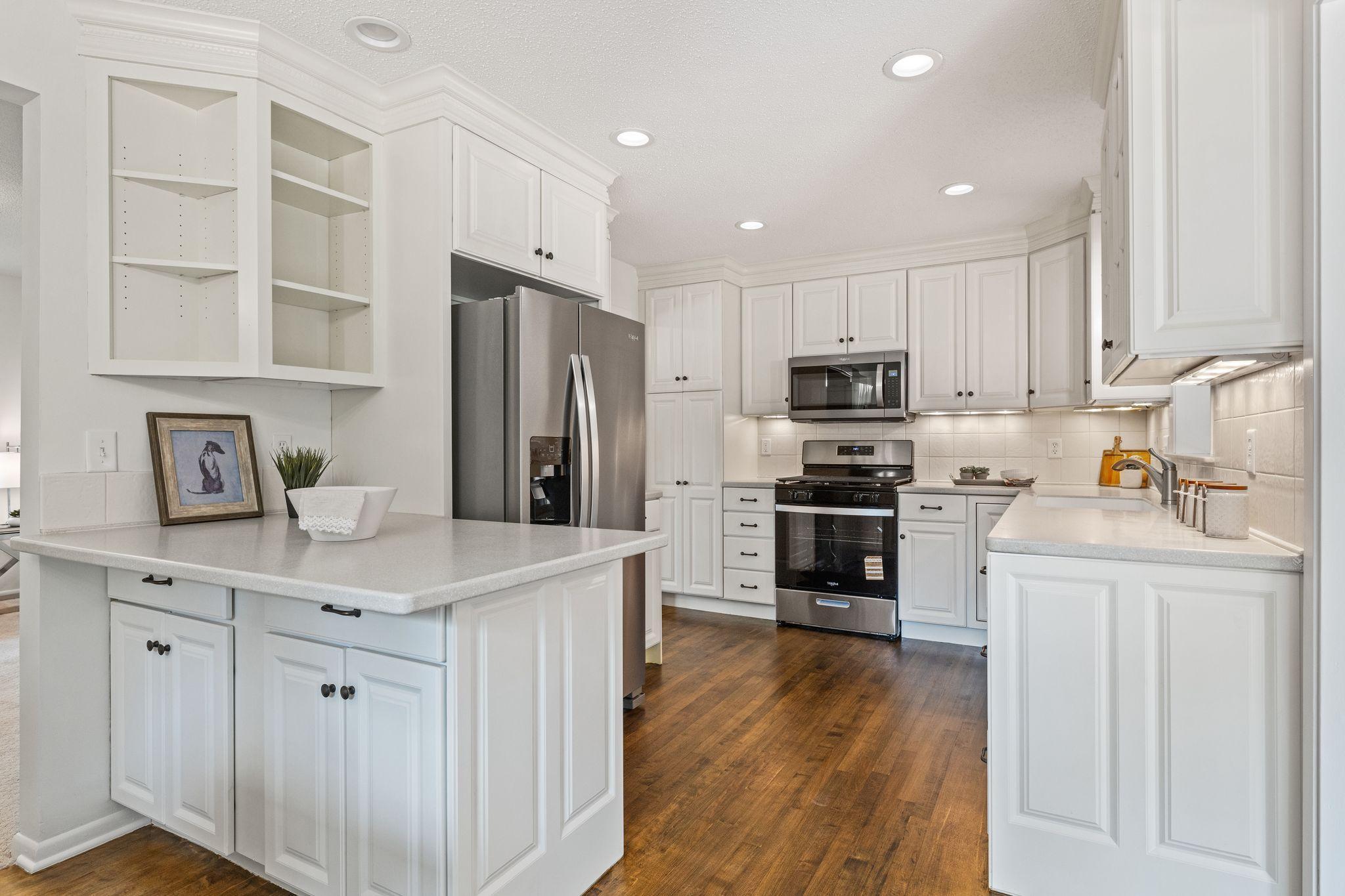 6051 Stoneybrook Drive