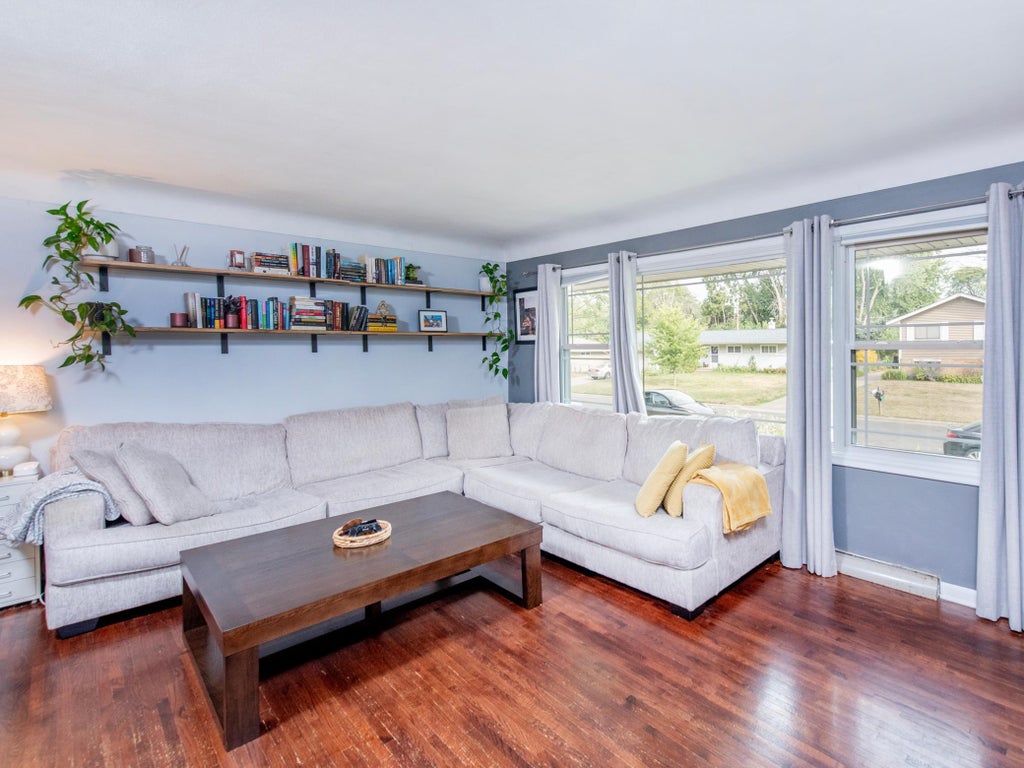 Photo of 2084 Randy Avenue, White Bear Lake, MN 55110 (MLS # 7132292)