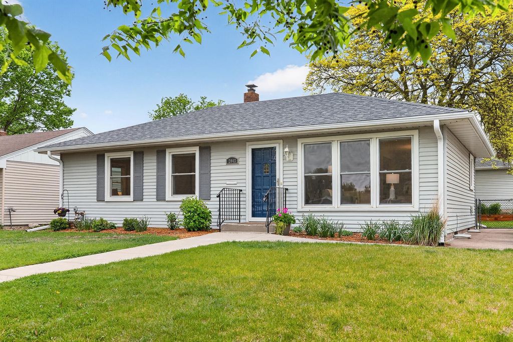Photo of 2043 Ramlow Place, Saint Paul, MN 55116 (MLS # 7062551)