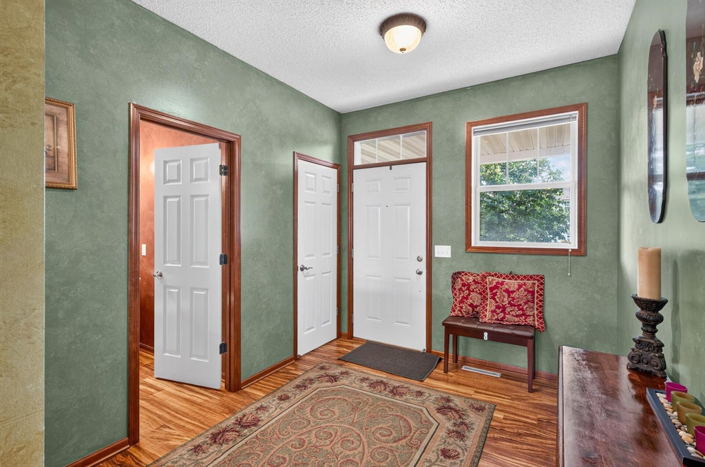 Photo of 1779 Fescue Court, Shakopee, MN 55379 (MLS # 7086594)