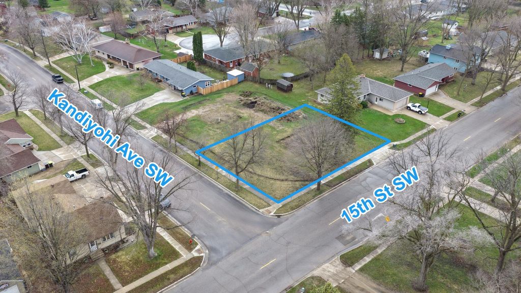 Photo of 801 15 Street SW, Willmar, MN 56201 (MLS # 7058080)