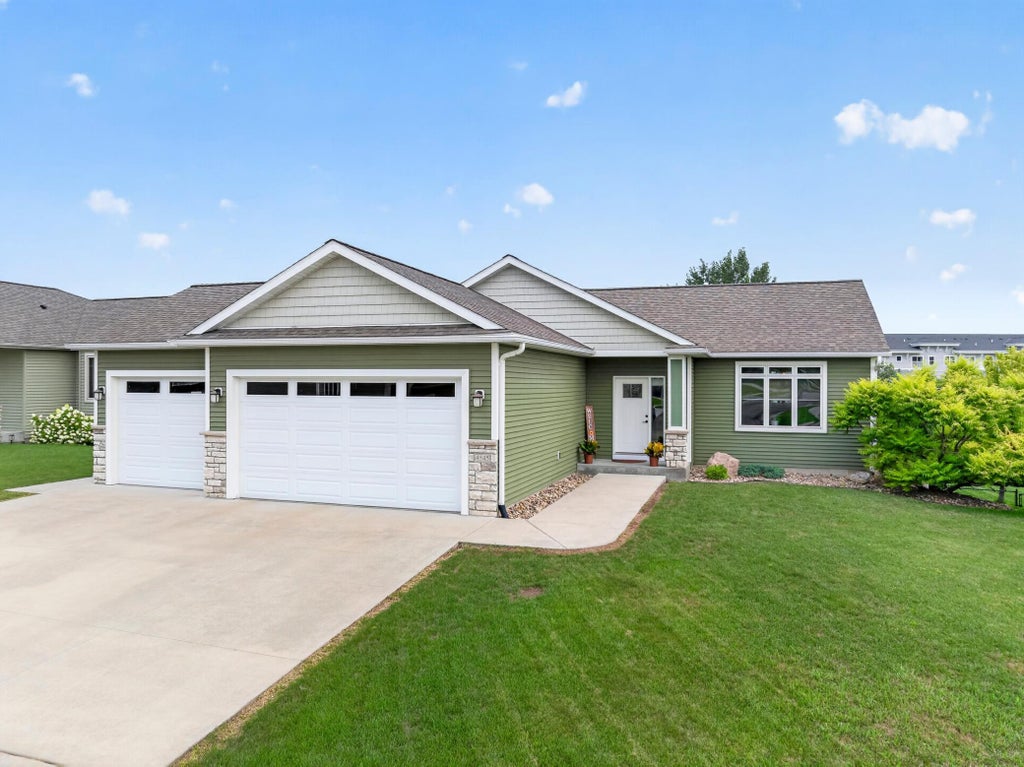 Photo of 4545 Baraboo Street NW, Rochester, MN 55901 (MLS # 7127219)